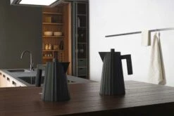 Alessi Plisse Wasserkocher 1 L, Schwarz 9 Alessi Plisse Wasserkocher 1 L, Schwarz -Ausgewählte Küchengeschäfte alessi plisse elwater kettle 1 lt b 4