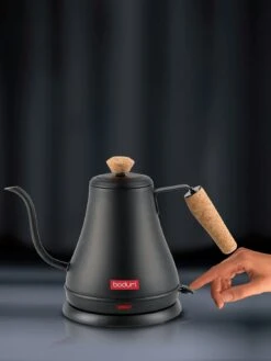 Bodum Melior Wasserkocher 0,8 L, Schwarz 12 Bodum Melior Wasserkocher 0,8 L, Schwarz -Ausgewählte Küchengeschäfte bodum melior water kittel 08l 1000w black 5