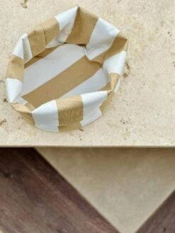 Wide Stripe Brotkorb 19x20 Cm, Beige 7 Wide Stripe Brotkorb 19x20 Cm, Beige -Ausgewählte Küchengeschäfte diyti wide stripe bread basket 19x20 cm 6
