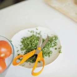 Fiskars Classic Küchenschere, Orange 8 Fiskars Classic Küchenschere, Orange -Ausgewählte Küchengeschäfte fiskars classic kuchenschere orange 2