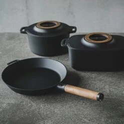 Fiskars Norden Topf 6L, Schwarz Gusseisen -Ausgewählte Küchengeschäfte fiskars norden casserole cast iron 3