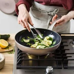 Greenpan Royal Bronze Wok 28 Cm Wok-Pfanne Bronzefarben -Ausgewählte Küchengeschäfte greenpan royal bronze wok 28 cm 3