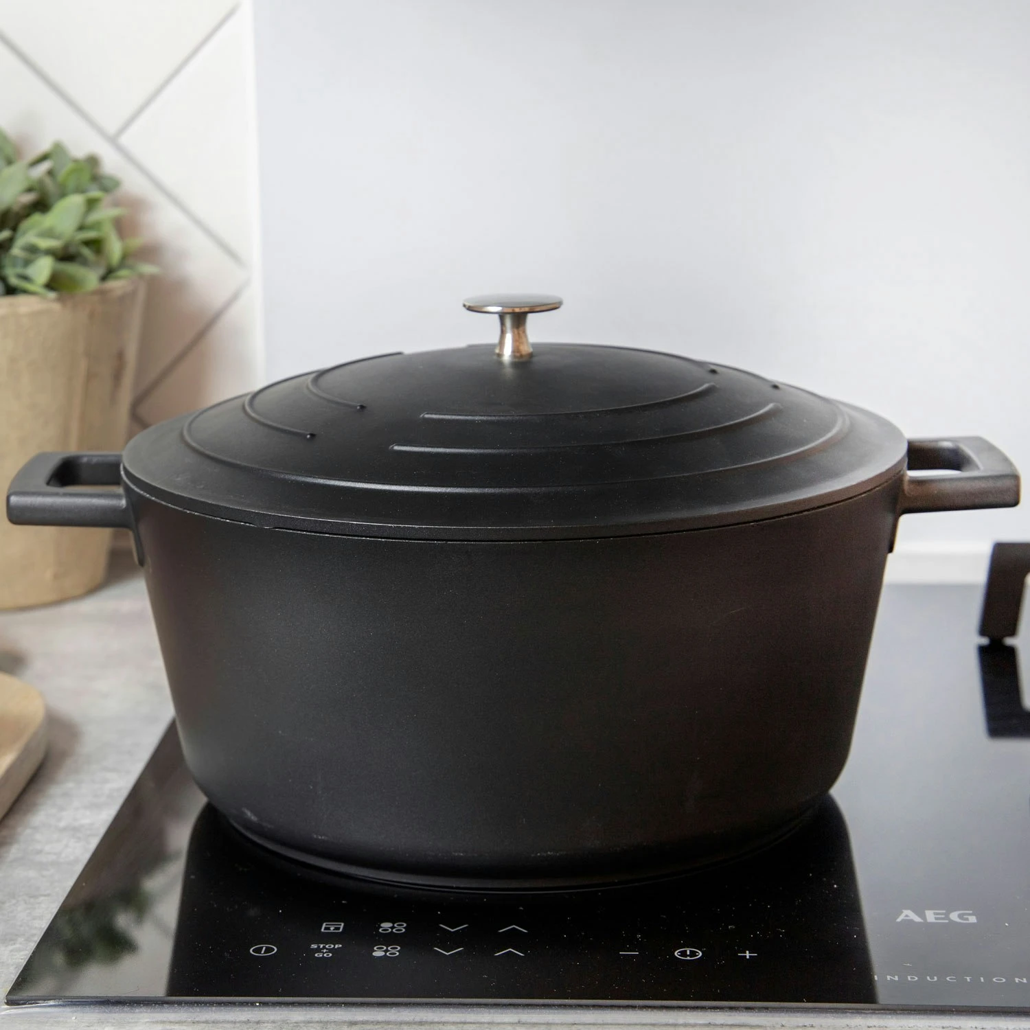 Kitchen Craft MasterClass Kasserolle Schwarz, 5 L 4 Kitchen Craft MasterClass Kasserolle Schwarz, 5 L – Bild 2