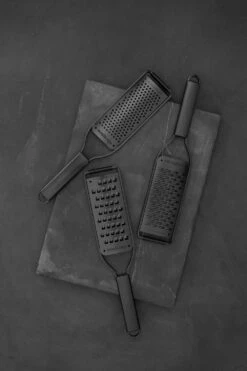 Microplane Black Sheep Reibe Extra Rough 11 Microplane Black Sheep Reibe Extra Rough -Ausgewählte Küchengeschäfte microplane black sheep reibe extra rough 4