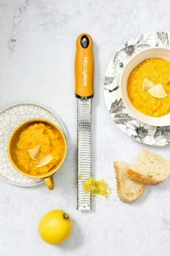 Microplane Premium Classic Zestenreißer, Darkyellow 8 Microplane Premium Classic Zestenreißer, Darkyellow -Ausgewählte Küchengeschäfte microplane premium classic zester 25