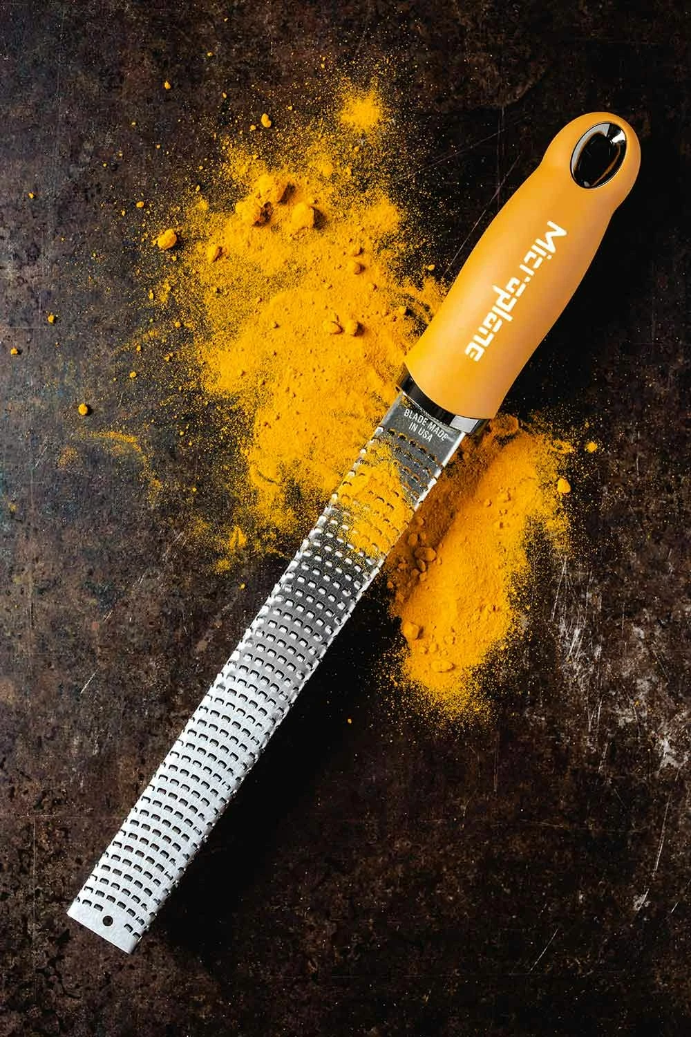Microplane Premium Classic Zestenreißer, Darkyellow 7 Microplane Premium Classic Zestenreißer, Darkyellow – Bild 5