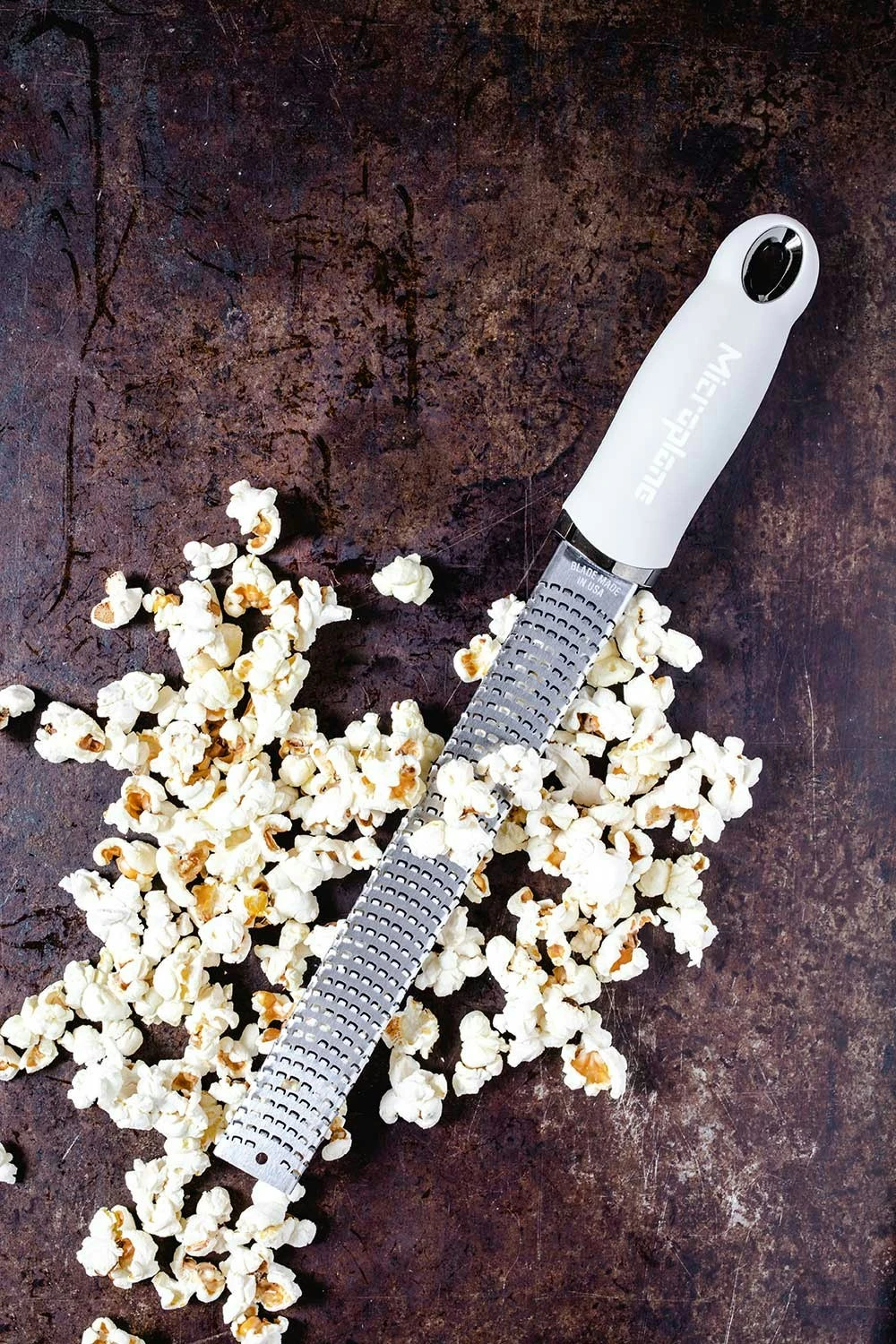 Microplane Premium Classic Zestenreißer, Beige 7 Microplane Premium Classic Zestenreißer, Beige – Bild 5