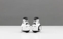 Normann Copenhagen Friends Salz & Pfeffer-set 9 Normann Copenhagen Friends Salz & Pfeffer-set -Ausgewählte Küchengeschäfte normann copenhagen friends salz pfeffer set 1