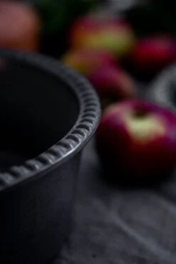 Daria Schüssel 18 Cm, Ink Black -Ausgewählte Küchengeschäfte potteryjo daria schussel 18 cm 28