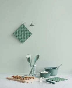 RIG TIG Cook-It Tong, Green 7 RIG TIG Cook-It Tong, Green -Ausgewählte Küchengeschäfte rig tig by stelton cook it tong green 1