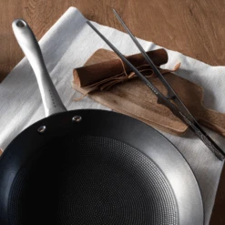 Satake Bratpfannen Set Mit Zange -Ausgewählte Küchengeschäfte satake bratpfannen set mit zange 2