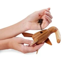 Spring Copenhagen The Pepper Bird Pfeffermühle 20.5 Cm -Ausgewählte Küchengeschäfte spring copenhagen pepparkvarn the pepper bird 205 cm mahogny 3